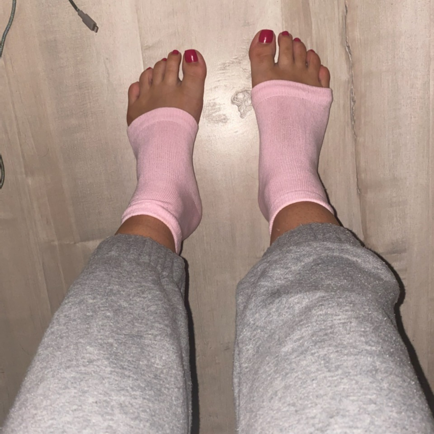 Hydrating Gel Infused Moisturizing Spa Socks [Reusable] - Dreambox Beauty